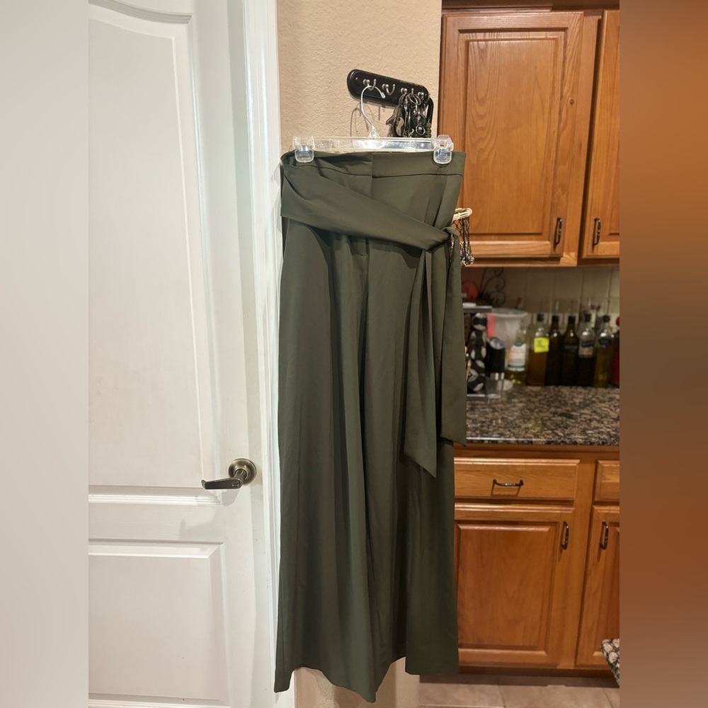 New York and Company 7th Ave High Waist Bow Tie Pants Size 4